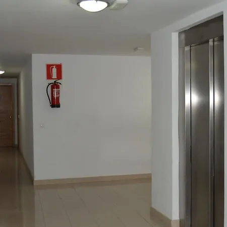 Bright, Modern Apartment In The Heart Of Arrecife Exterior photo